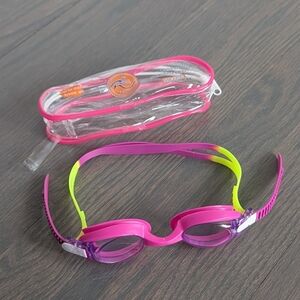 Wenfei Kids Swimming Goggles NO:1200 – Pink/Purple/Neon – Ages 4-9 – Case Incl.